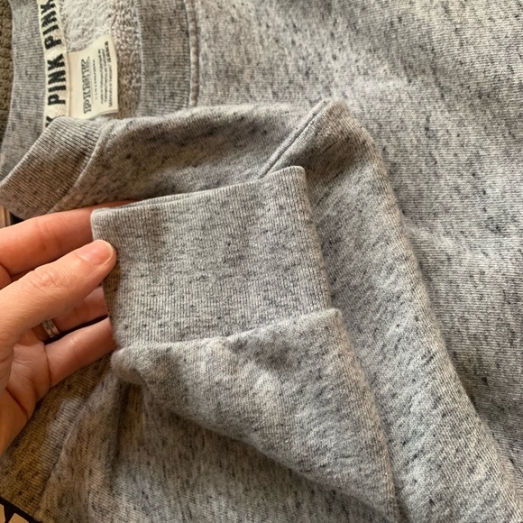 Victoria Secret_PINK grey sweatshirt - Picture 5 of 6